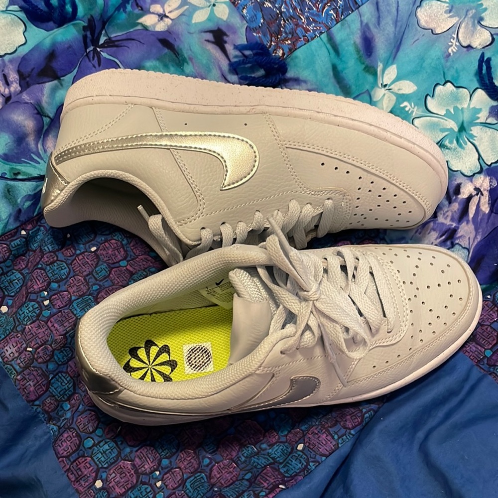 Nike Court Vision Low size 7 Womens grey silver combo